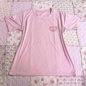 ✿ super cute & adorable strawberry milk pink silk-like t-shirt!!